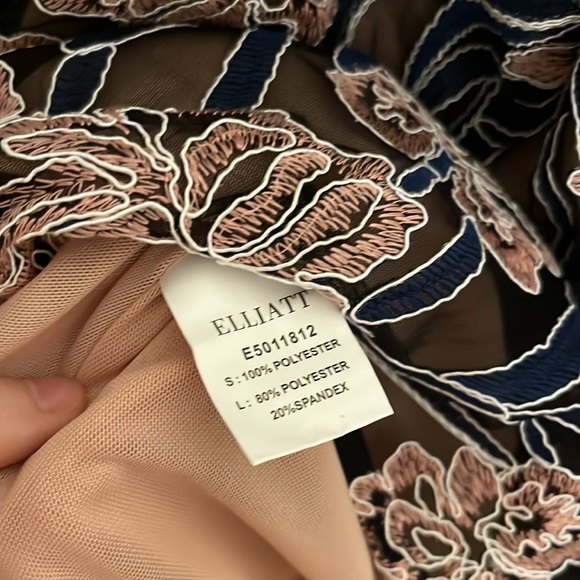 Elliatt dress - Picture 9 of 9